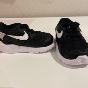 Baby Nike LD victory shoes